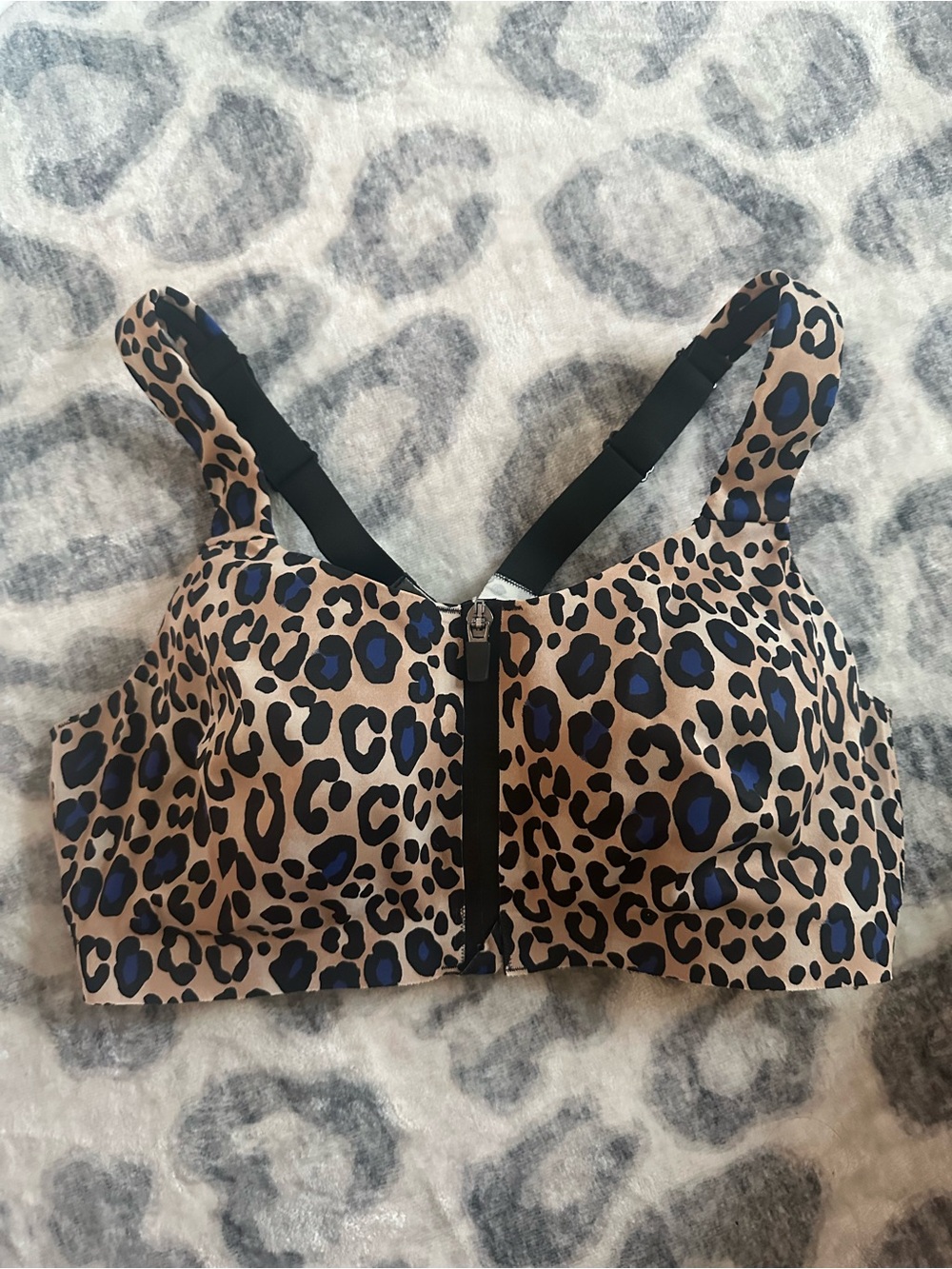 Victoria's Secret Leopard Print Front-Zip Bra in Tan & Blue